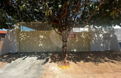 Casa com 3 quartos à venda ou para locação em jardim das acácias - ms