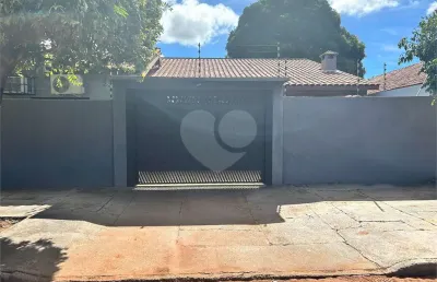 Casa com 4 quartos à venda na Duque De Caxias, Jardim Cangalha, Três Lagoas