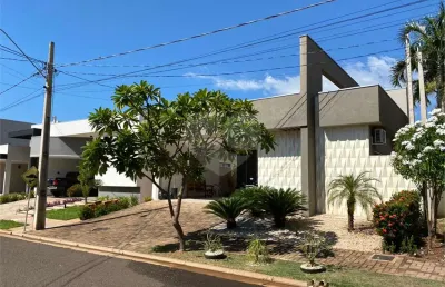 Casa em condomínio fechado com 3 quartos à venda na Capitão Olinto Mancini, Jupiá, Três Lagoas