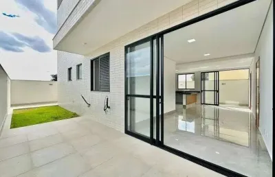 Área privativa belíssima para venda tem 138 metros quadrados com 3 quartos