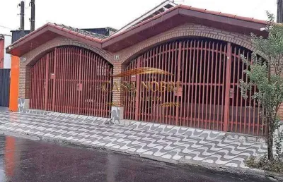 Casa ampla com edícula à venda e para locação em tremembé/sp