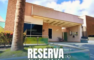 Casa em condomínio fechado reserva do parque, ponta negra já com placas de energia solar e ponto pra carregamento de carro elétrico