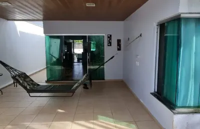 Vende-se casa térrea no residencial tarumã, cercada de natureza,   aceita financiamento bancario