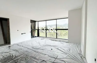 Excelente localização ao lado do parque ramiro rudiguer e vila germânica.