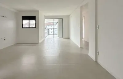 Cobertura com 3 dormitorios sendo 1 suíte 2 vagas individuais