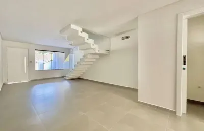 Casa com 3 quartos à venda em Água Verde, Blumenau 