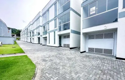 Casa com 2 dormitórios à venda, 146 m² por r$ 580.000,00 - água verde - blumenau/sc