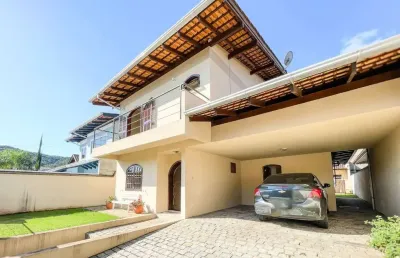 Casa com 3 dormitórios à venda, 209 m² por r$ 1.550.000,00 - vorstadt - blumenau/sc