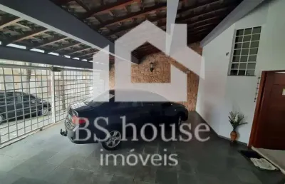 Casa com 3 quartos à venda na Rua Paranapiacaba, Vila Pires, Santo André