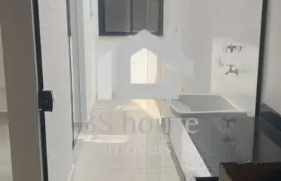 Apartamento 2 dormitórios, 1 suíte, com elevador, 2 vagas