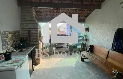 Sobrado 3 dormitórios sendo uma suíte, área gourmet- camilópolis