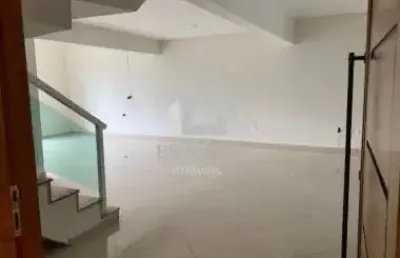 Sobrado 3 dormitórios e 4 vagas com 220 m² jardim bela vista