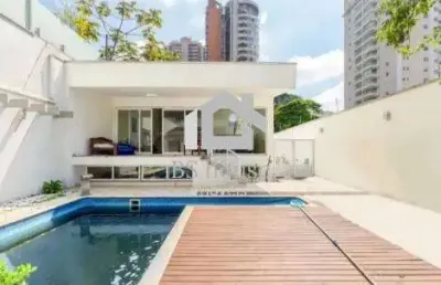 Sobrado 3 dormitórios, com piscina, 5 vagas, bairro jardim