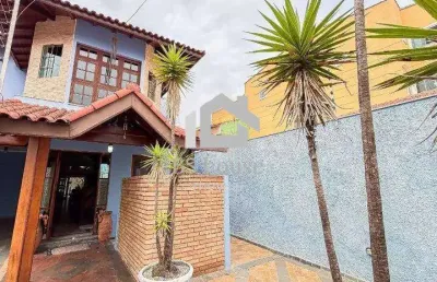 Sobrado com 339 m², com espaço gourmet e 5 vagas - campestre