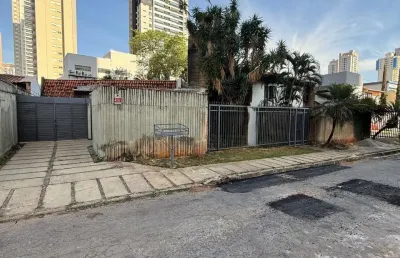 Casa sobrado bem localizada de 5 quartos com área enorme - setor bueno !!!