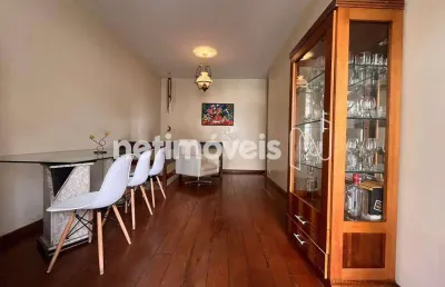 Casa com 5 quartos para alugar na Rua Júlio de Castilho, Betânia, Belo Horizonte
