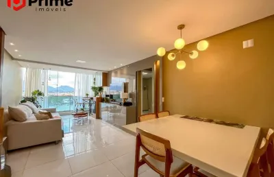 Apartamento mobiliado à venda no centro de guarapari, a poucos minutos das praias, com 2 quartos sendo 1 suíte, 1 vaga e linda vista para o canal.
