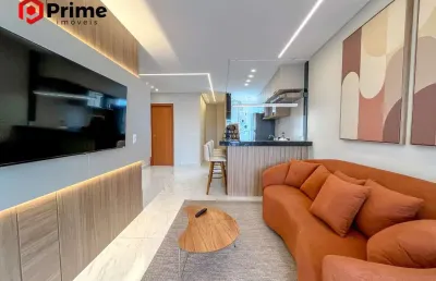 Apartamento de alto padrão, mobiliado e decorado, com 03 quartos, lazer na cobertura e vista mar, a 40m do mar. marque uma visita e se apaixone!