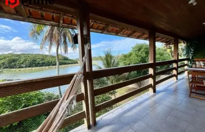 Casa à venda na região de meaípe com acesso direto à lagoa! marque uma visita e se apaixone!