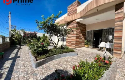 Venha morar em meaípe: casa com piscina e localização privilegiada!, a 200 metros da praia! marque uma visita, será um prazer!