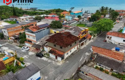 Casa a venda em mãe-bá, anchieta/es, ideal para quem quer ter renda com aluguel. marque uma visita sem compromisso e confira!