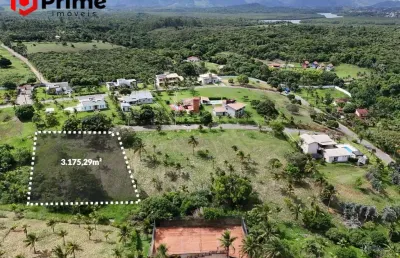 Um luxo! 3.100 m2 de terreno em condomínio fechado rodeado de muita natureza à venda em guarapari/es. condição de pagamento facilitada. confira!