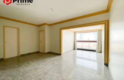 Linda cobertura duplex com 4 quartos sendo 3 suites, 2 vagas, reformada com fino acabamento no centro de guarapari/es, à 200m da praia.