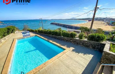 Magnífica casa à venda com uma vista excepcional para o mar e para a charmosíssima praia de meaípe em guarapari/es. marque uma visita e se apaixone!