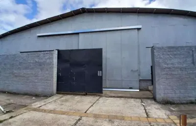 Pavilhão 550m² para locação por r$ 6.000,00.  2(dois) banheiros - canoas/rs