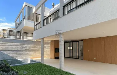 Casa nova com 3 suítes e piscina privativa em cacupé, florianópolis