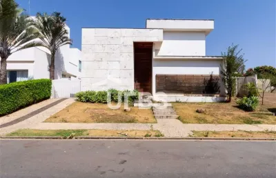 Casa em condomínio fechado com 4 quartos à venda na Rua Ivaí, Alphaville Flamboyant Residencial Araguaia, Goiânia