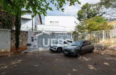 Casa com 5 quartos à venda na Rua 93, Setor Sul, Goiânia