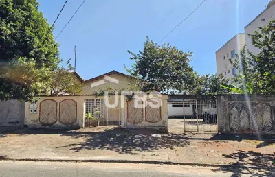 Casa com 4 quartos à venda na Rua C14, Setor Sudoeste, Goiânia