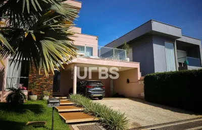 Casa com 4 quartos à venda na Rua dos Oitis, Jardins Valência, Goiânia
