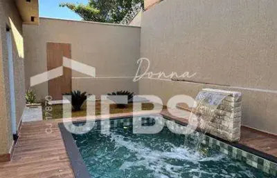 Casa com 3 quartos à venda na Rua VF 35, Vila Finsocial, Goiânia