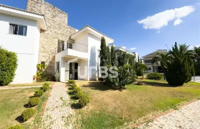 Casa em condomínio fechado com 5 quartos à venda na Rua Madri 18, Jardins Madri, Goiânia