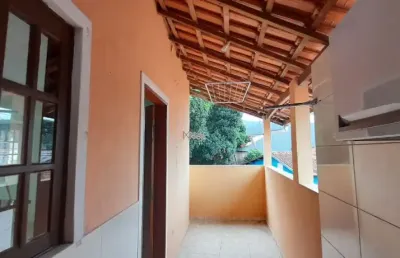 Casa para locação com 2 dormitórios– ótima localização