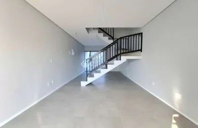 Casa com 3 quartos à venda na rua araquã, 426, costa e silva, joinville, 105 m2 por r$ 550.000