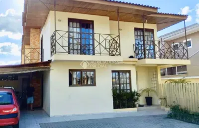 Casa em condomínio fechado com 3 quartos à venda na rua ema taner de andrade, 907, loteamento são josé, campo largo, 170 m2 por r$ 1.200.000