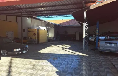 Casa à venda, vila real, hortolândia, sp.casa otima pra comercio .casa com 2 quartos,sala,cozinha e banheiro.com 6 vagas de garagem .