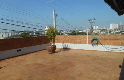 Casa à venda na vila nogueira em campinas, sp. com 3 dorms, 2 banheiros, 3 vagas de garagem.