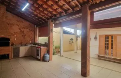 Casa com 3 dormitórios sendo 1 suíte à venda no bairro santa luiza em nova odessa/sp