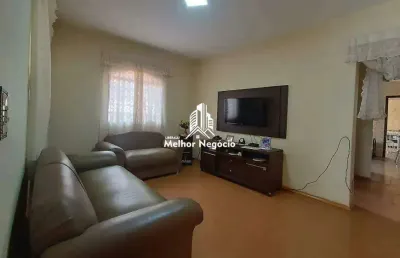 Casa à venda no jardim são luiz, piracicaba - sp casa com 3 dormitórios, sendo 1 suíte, 2 banheiros e 2 vagas de garagem.