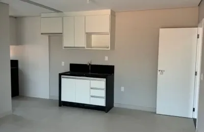 Apartamento com 1 dormitório para alugar, 44 m² por r$ 2.400,00/mês - vila pirapora - jundiaí/sp