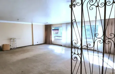 Excelente 4 quartos (2 suites) em área nobre da cidade, oportunidade!