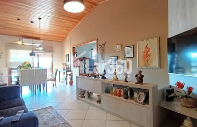Casa 2 dormitórios, 1 suíte, semimobiliada, piscina,  2 vagas de garagem, bairro encosta do sol, estância velha - aceita financiamento e fgts! e troca menor valor!
