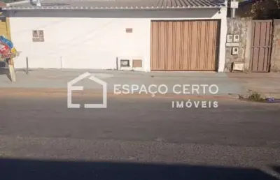 Casa com 2 quartos para alugar na Rua Bartolomeu Bueno, s/n, Setor Cristina, Goiânia