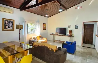 Casa ampla com suíte e 4 vagas – lameirão, guarapari/es