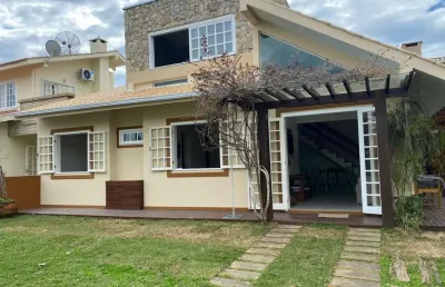 Casa garopaba jardim panorâmico: 3 quartos, perto da praia