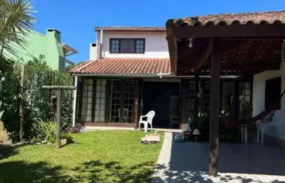 Casa para venda em garopaba, ferraz, 4 dormitórios, 2 suítes, 3 banheiros, 1 vaga